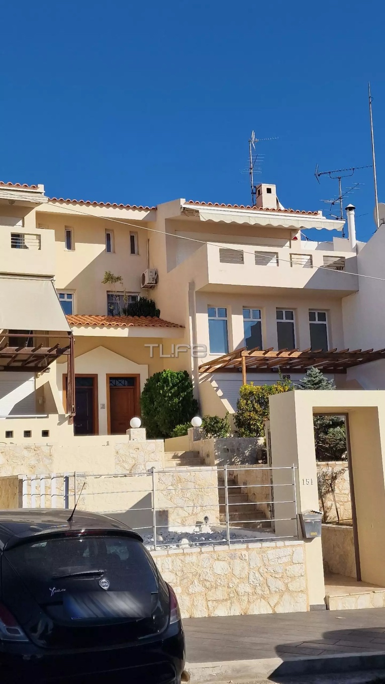Η μεζονέτα στη Γλυφάδα /tlife.gr