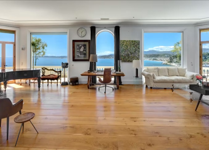 photo credit : Savills