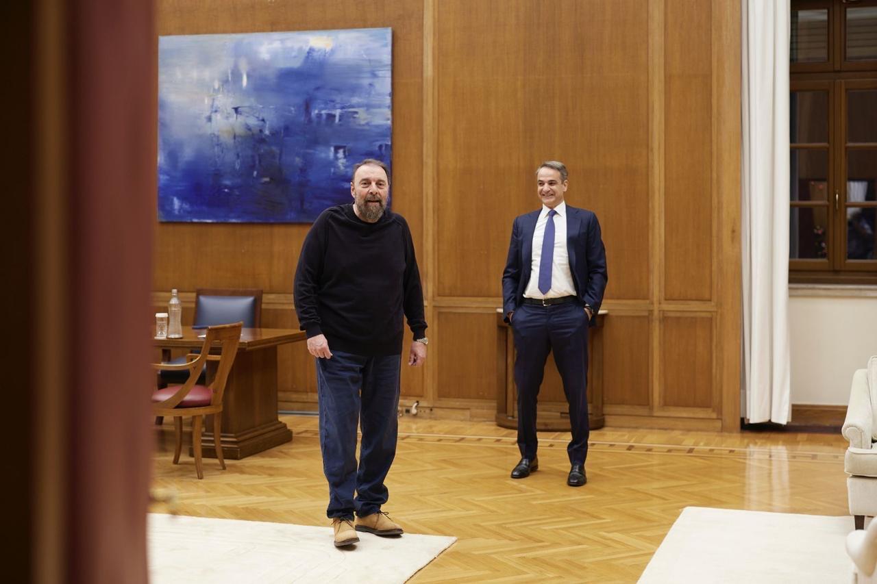 O Γιάννης Βλαστάρης με τον πρωθυπουργό, σε μια σπάνια φωτογραφία του μέσα από το Μαξίμου
