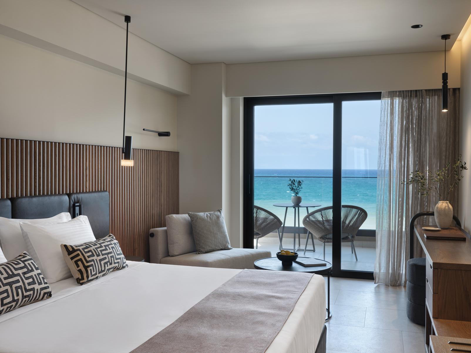 Rocca a Mare Heraklion – Handwritten Collection