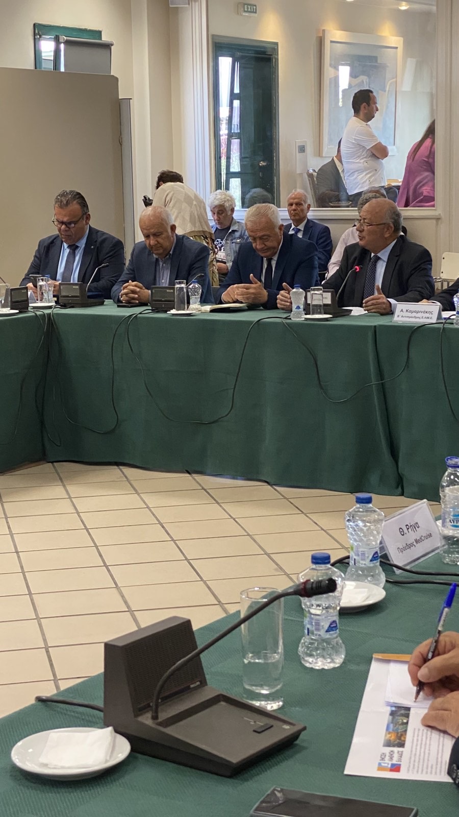 στιγμιότυπο από την ομιλία του Δημάρχου Θήρας κ. Νίκου Ζώρζου