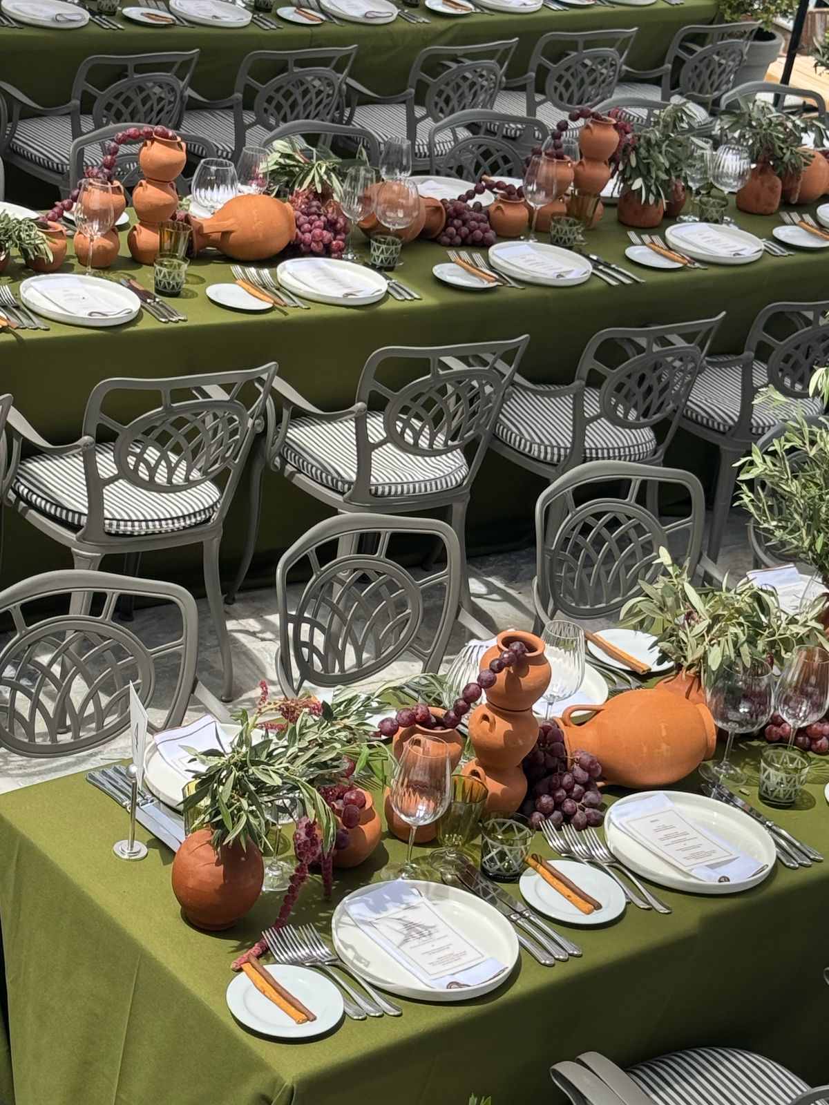 Ένα εξαιρετικό art de la table από τις δύο οικοδέσποινες