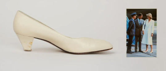 photo credit : Julien's Auctions