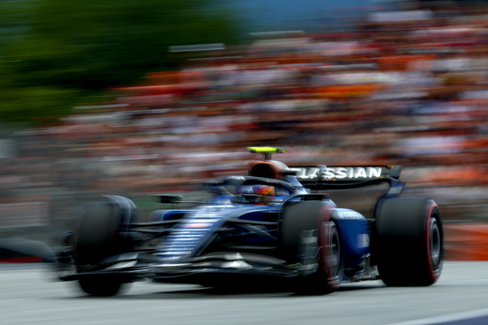 SPIELBERG, AUSTRIA - JUNE 28: Carlos Sainz of Spain driving the (55) Williams FW47 Mercedes on track during final practice ahead of the F1 Grand Prix of Austria at Red Bull Ring on June 28, 2025 in Spielberg, Austria. (Photo by Zak Mauger/LAT Images)