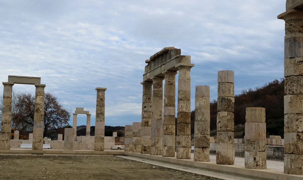 Το αναστηλωμένο ανάκτορο του Φιλίππου Β΄ στις Αιγές 