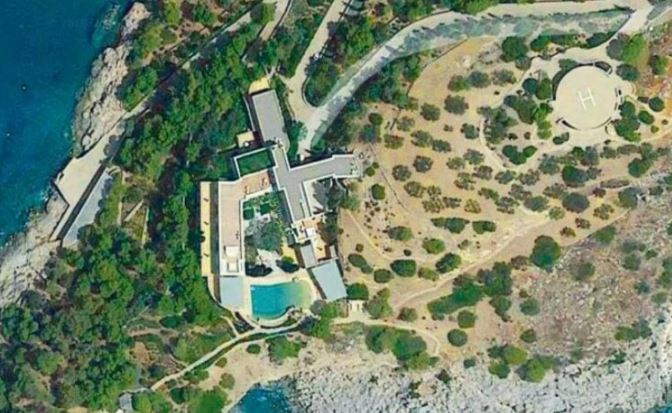 Το ακίνητο στον κόλπο της Ξυλοκέριζα