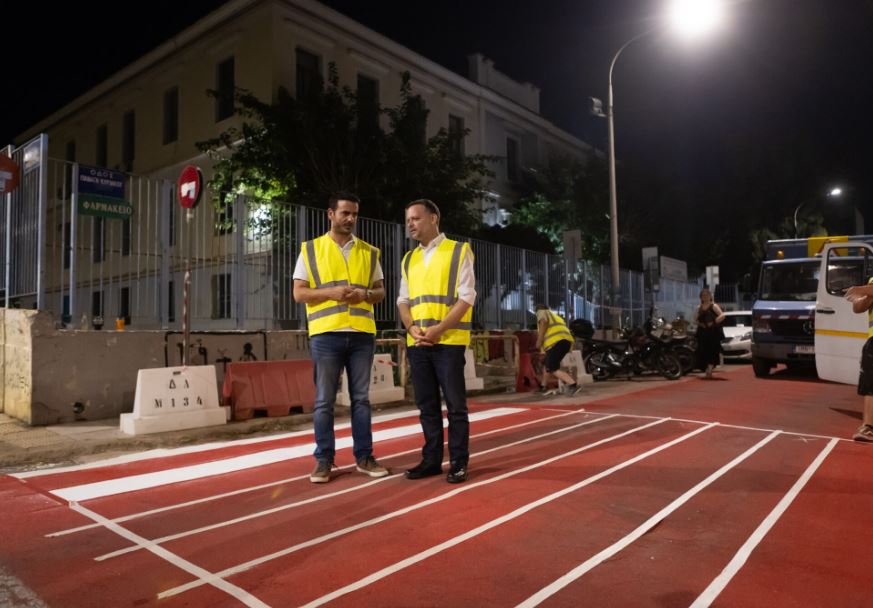 Έξυπνες» διαβάσεις στα σχολεία από τον δήμο Αθηναίων - Ποιες 5 τεχνολογίες  συνδυάζουν - Mononews.gr