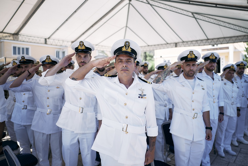 Ο Κυριάκος Μητσοτάκης σε εκδήλωση για τη δωρεά καταδυτικών ρολογιών χειρός στο προσωπικό της Διοίκησης Υποβρυχίων Καταστροφών