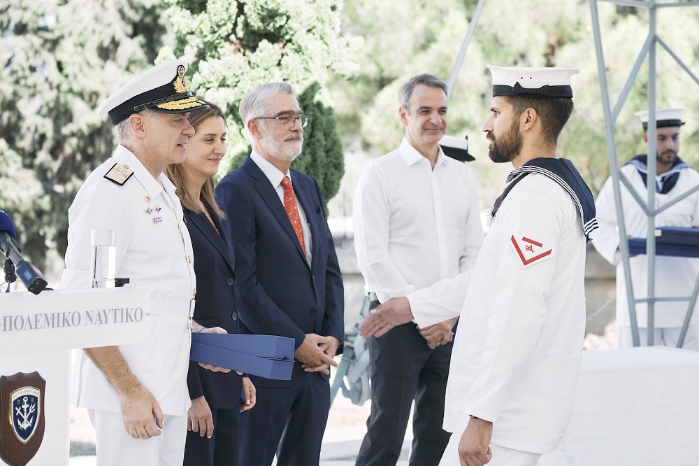 Ο Κυριάκος Μητσοτάκης σε εκδήλωση για τη δωρεά καταδυτικών ρολογιών χειρός στο προσωπικό της Διοίκησης Υποβρυχίων Καταστροφών