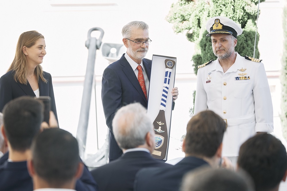 Ο Κυριάκος Μητσοτάκης σε εκδήλωση για τη δωρεά καταδυτικών ρολογιών χειρός στο προσωπικό της Διοίκησης Υποβρυχίων Καταστροφών