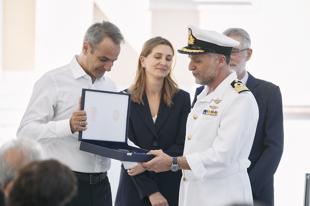 Ο Κυριάκος Μητσοτάκης σε εκδήλωση για τη δωρεά καταδυτικών ρολογιών χειρός στο προσωπικό της Διοίκησης Υποβρυχίων Καταστροφών