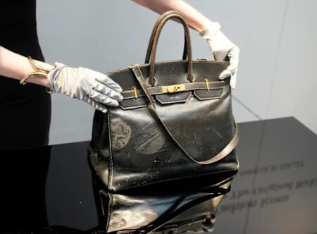 Η αυθεντική τσάντα Birkin σε δημοπρασία