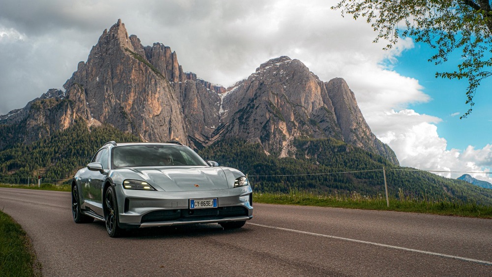 Porsche Taycan 4 Cross Turismo