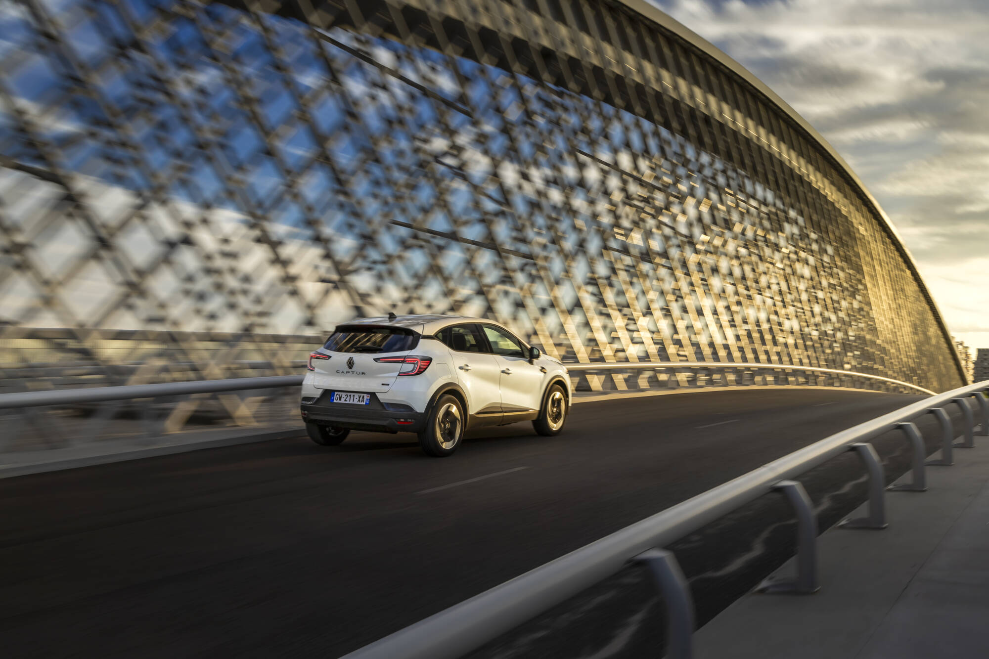 Υβριδικό Renault Captur E-Tech 160
