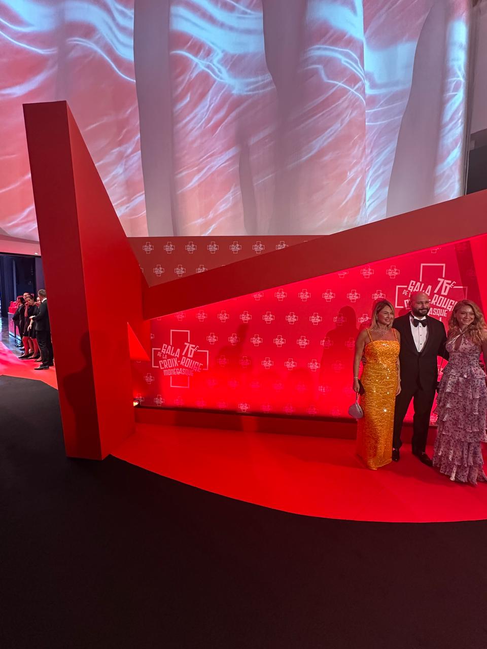 Εντυπωσιακή η εικόνα του Red Carpet