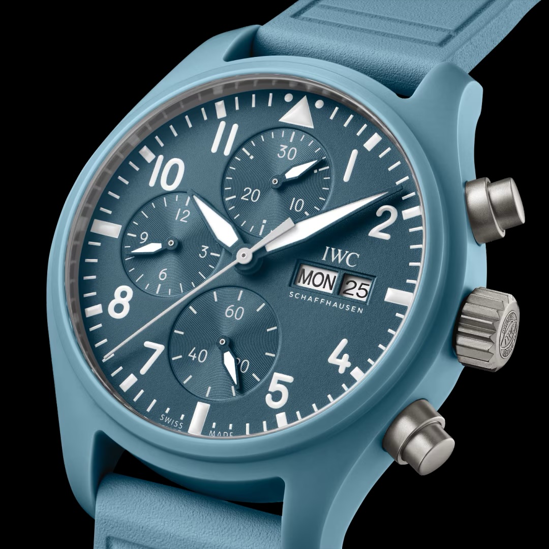 Η IWC Schaffhausen θέτει γαλάζιο στόχαστρο στον ουρανό
