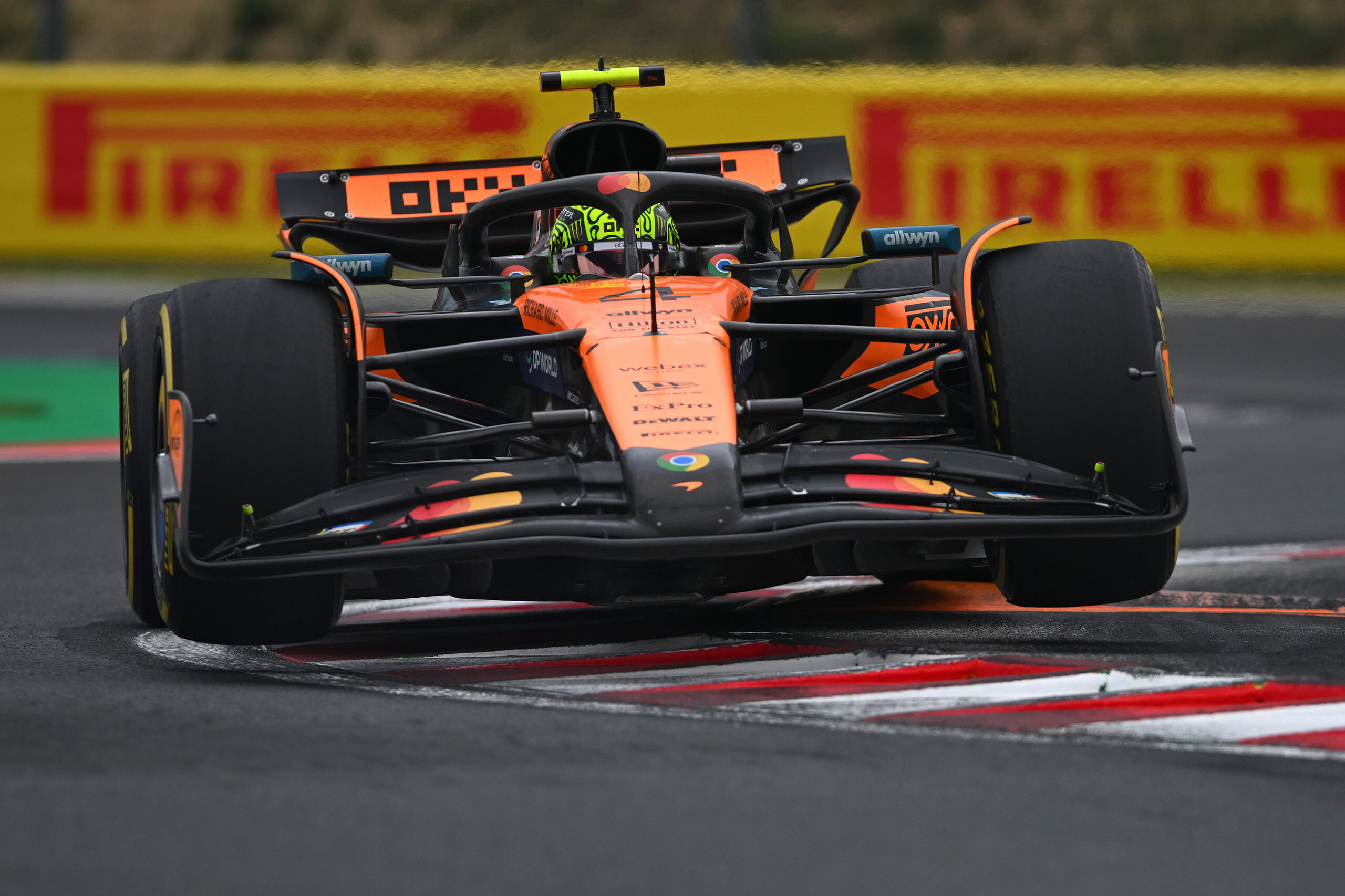 Lando Norris -McLaren MCL39 Mercedes