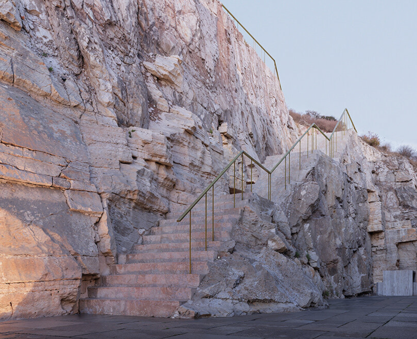 Η νέα βίλα ορόσημο της Oppenheim Architecture στην αλβανική ακτογραμμή