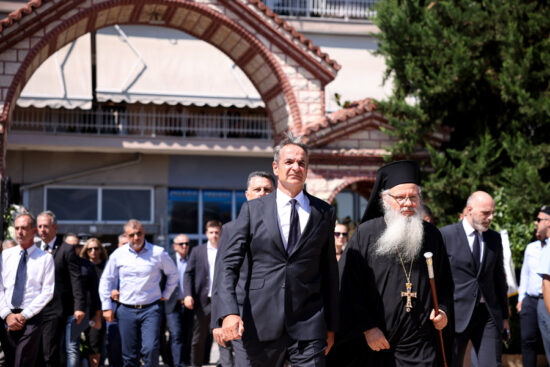 Το τελευταίο «αντίο» στον Απόστολο Βεσυρόπουλο