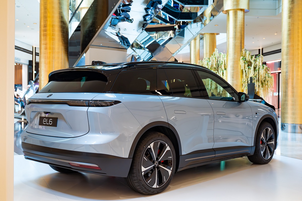 NIO EL6