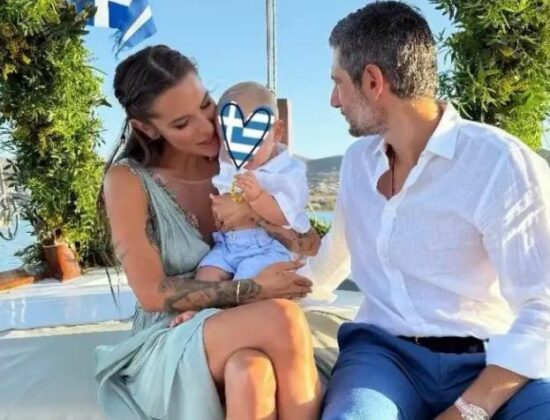 Εριέττα Κούρκουλου Λάτση – Βύρων Βασιλειάδης: Φωτογραφίες από τη βάπτιση του γιου τους Λέοντα στην Πάρο