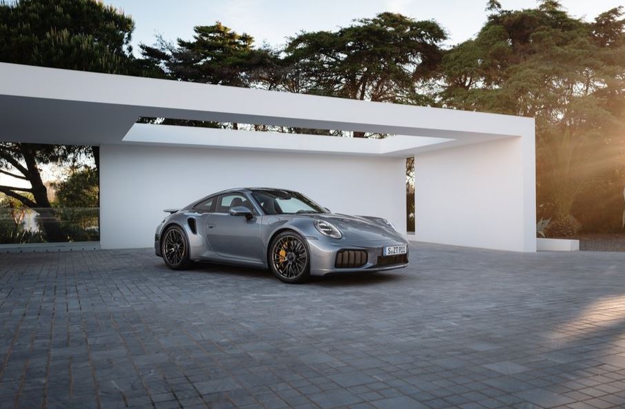 Η νέα 911 Turbo S