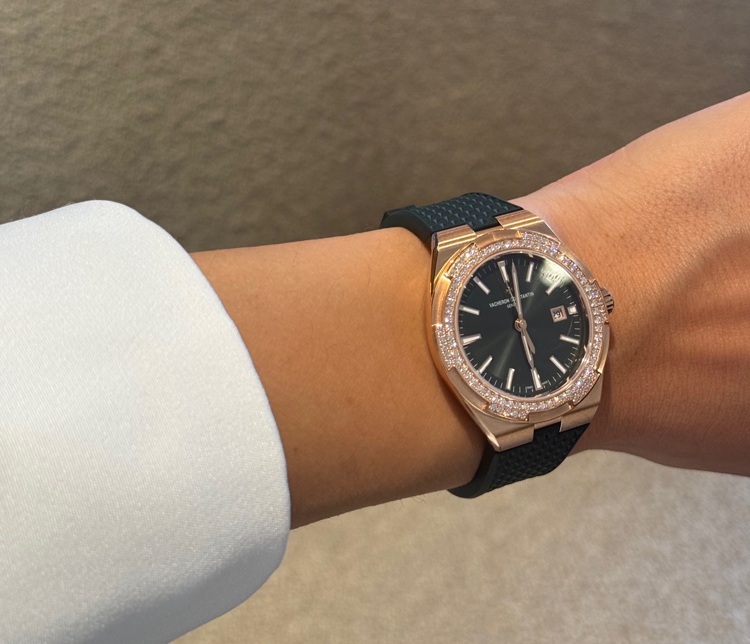Overseas Rose Gold green Sunburst dial