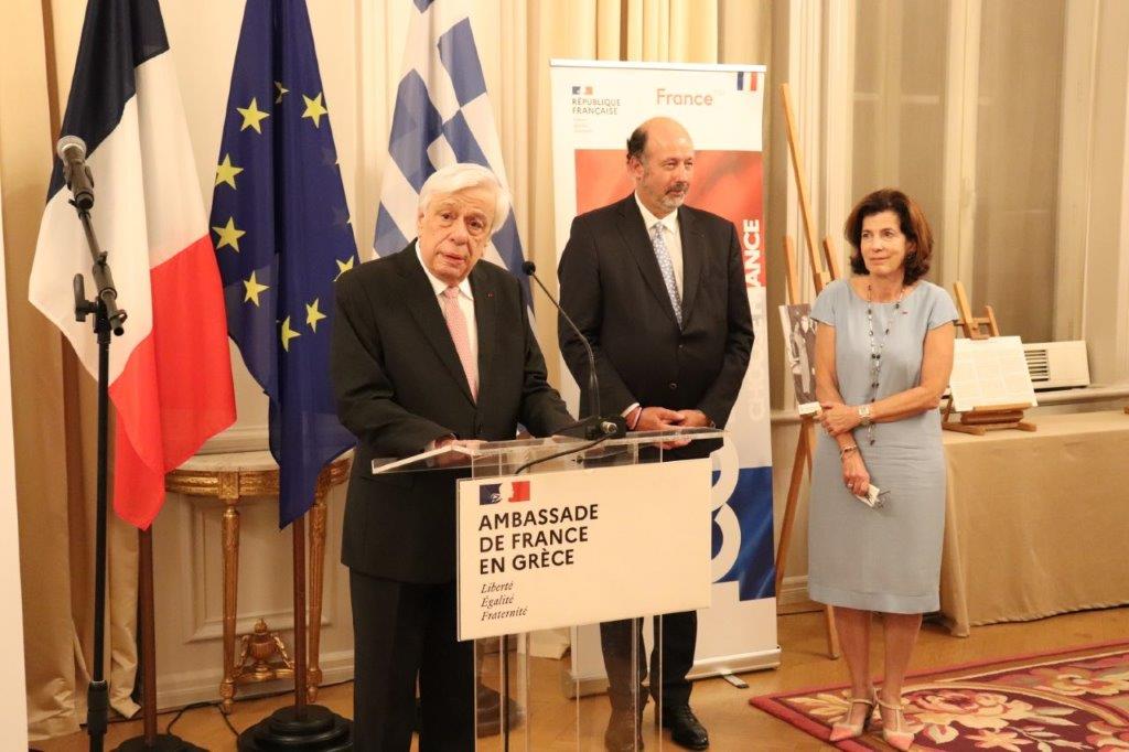 Ο πρώην Πρόεδρος της Δημοκρατίας Προκόπης Παυλόπουλος απευθύνεται στουςπαρευρισκομένους 