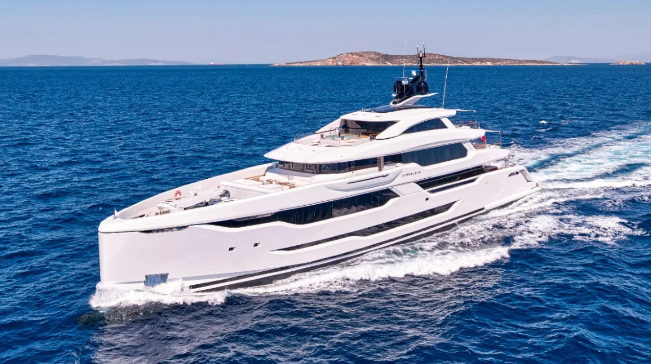 Photo credit : Golden Yachts