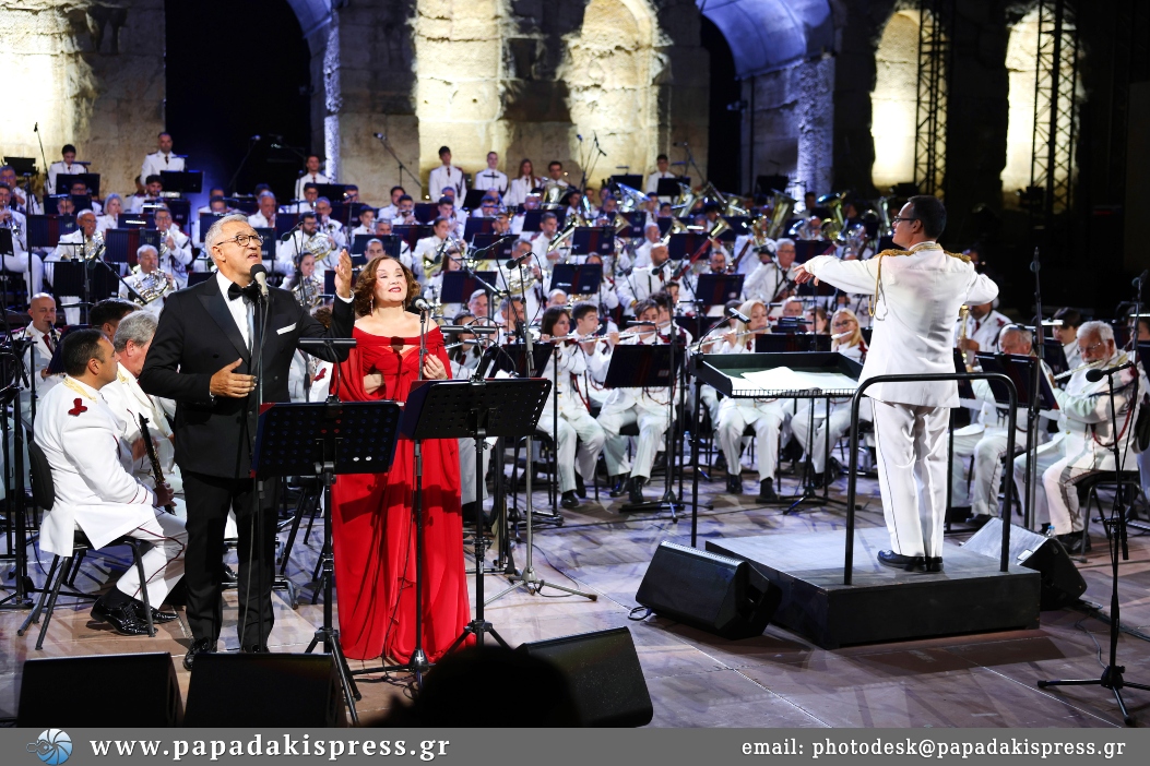 Γιώργος Ντάβλας, Ελενα Κελεσίδου