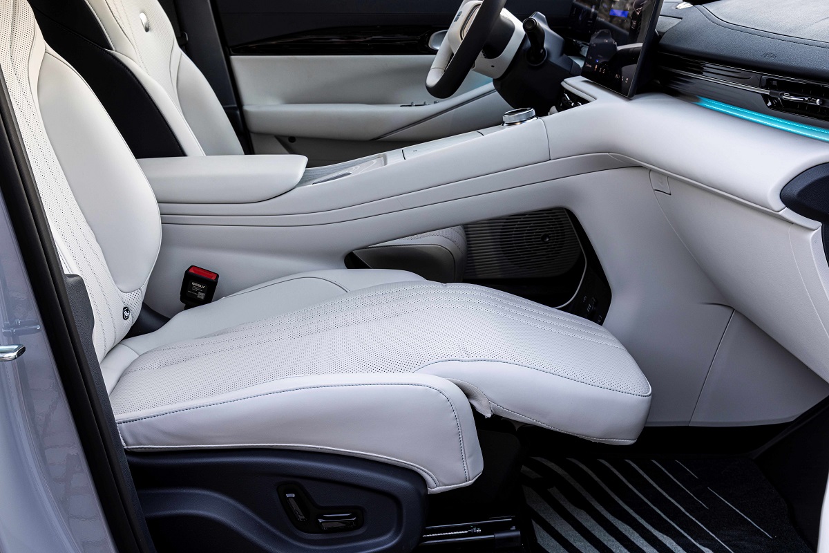 GEELY EX5