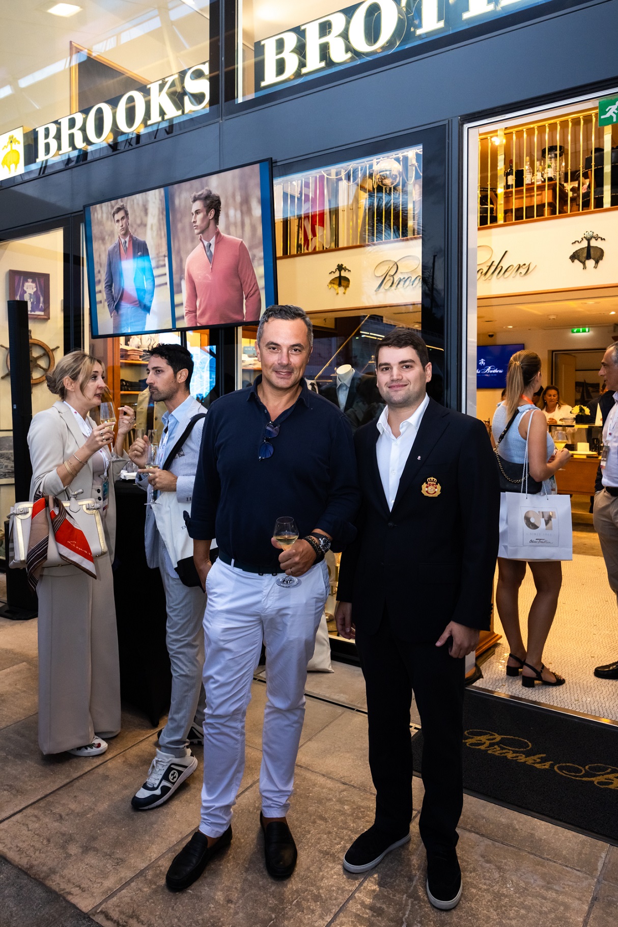 Yacht broker Adam Papadakis, Σπύρος Τσουβελεκάκης