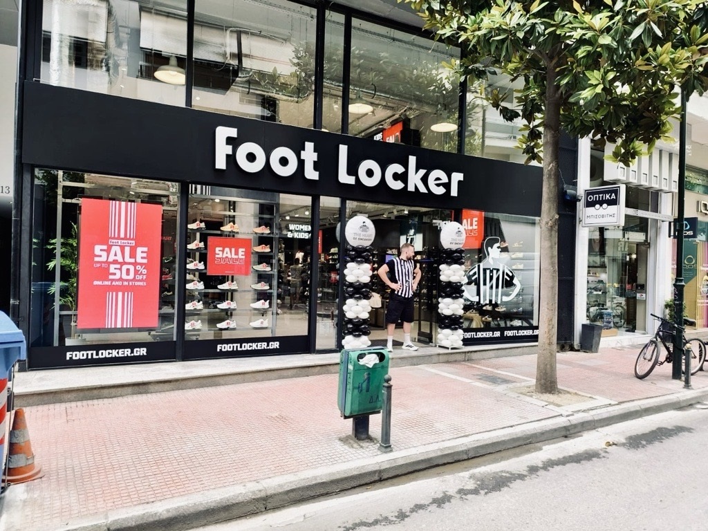 Κατάστημα Foot Locker στη Λάρισα