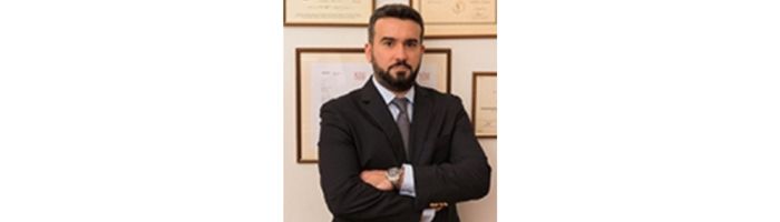 Στέργιος E. Δουβετζέμης, MD, PhD, FRCS, FEBS, CEBS, Χειρουργός Μαστού – Εξειδικευθείς στην Ογκολογική & Επανορθωτική Χειρουργική του Μαστού, Διευθυντής Δ’ Κλινικής Μαστού, Metropolitan General Hospital