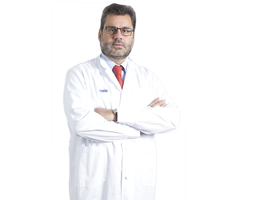 Ρουσάκης Αρκάδιος, Ακτινολόγος, Διευθυντής Τμήματος Αξονικής & Μαγνητικής Τομογραφίας & Μέτρησης Οστεοπόρωσης, ΥΓΕΙΑ