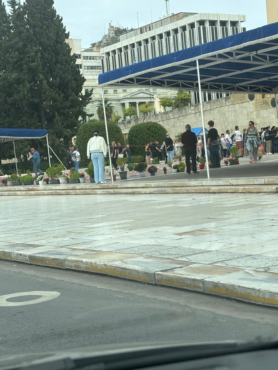 Χθεσινή φωτογραφία στο Σύνταγμα