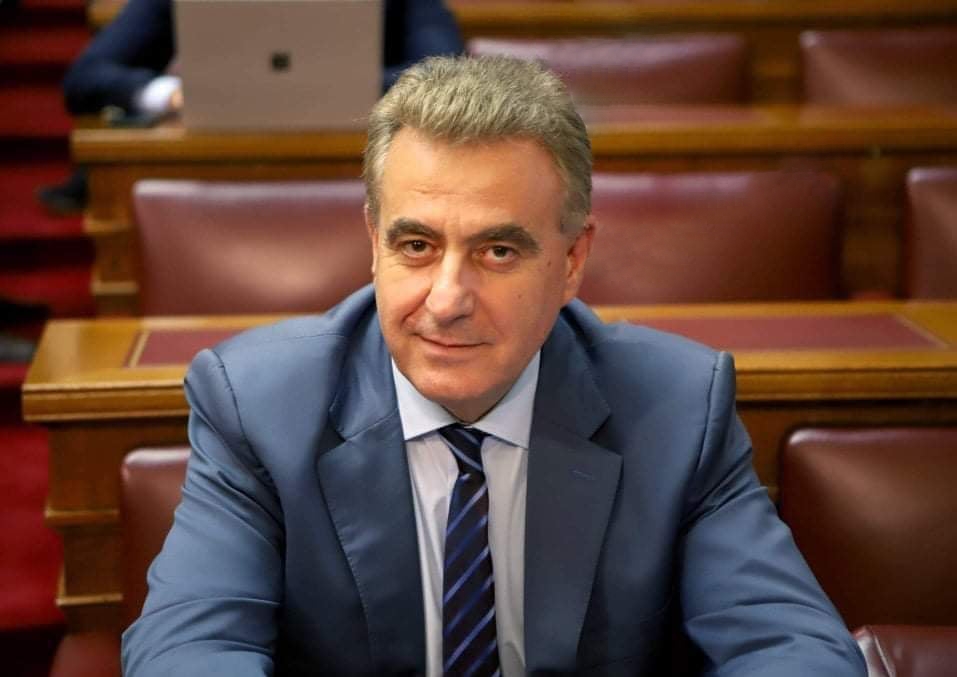 Θανάσης Καββαδάς