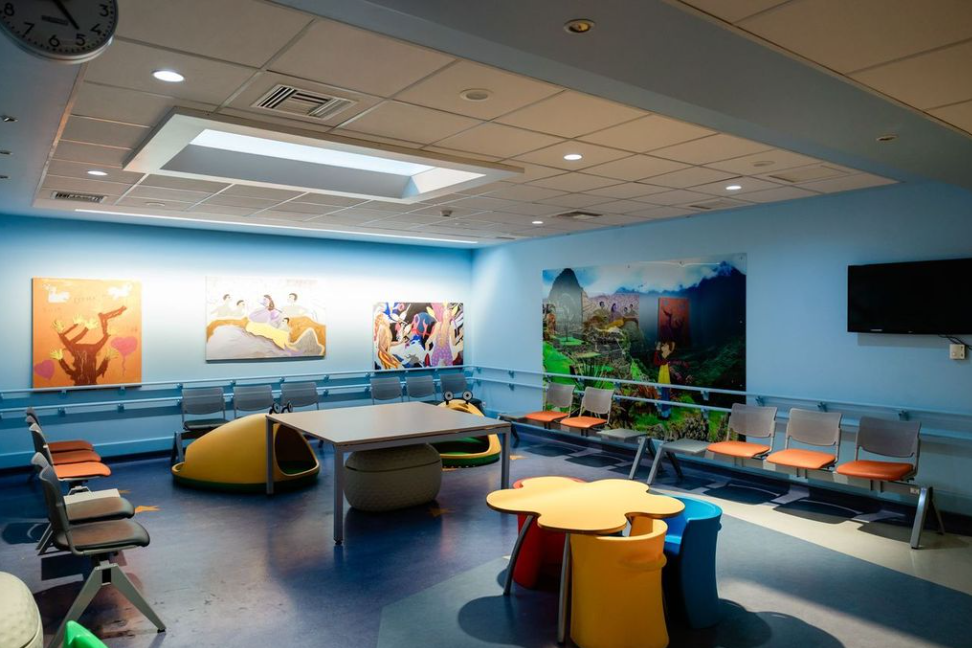 Απόψεις των χώρων όπου εγκαταστάθηκε το νέο σύστημα φωτισμού