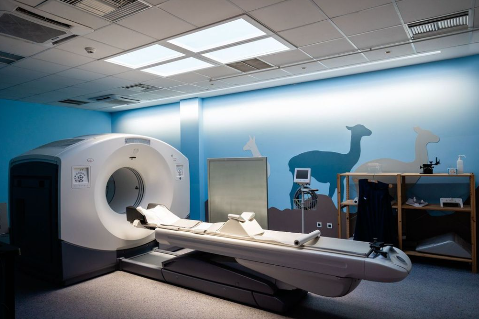 Απόψεις των χώρων όπου εγκαταστάθηκε το νέο σύστημα φωτισμού