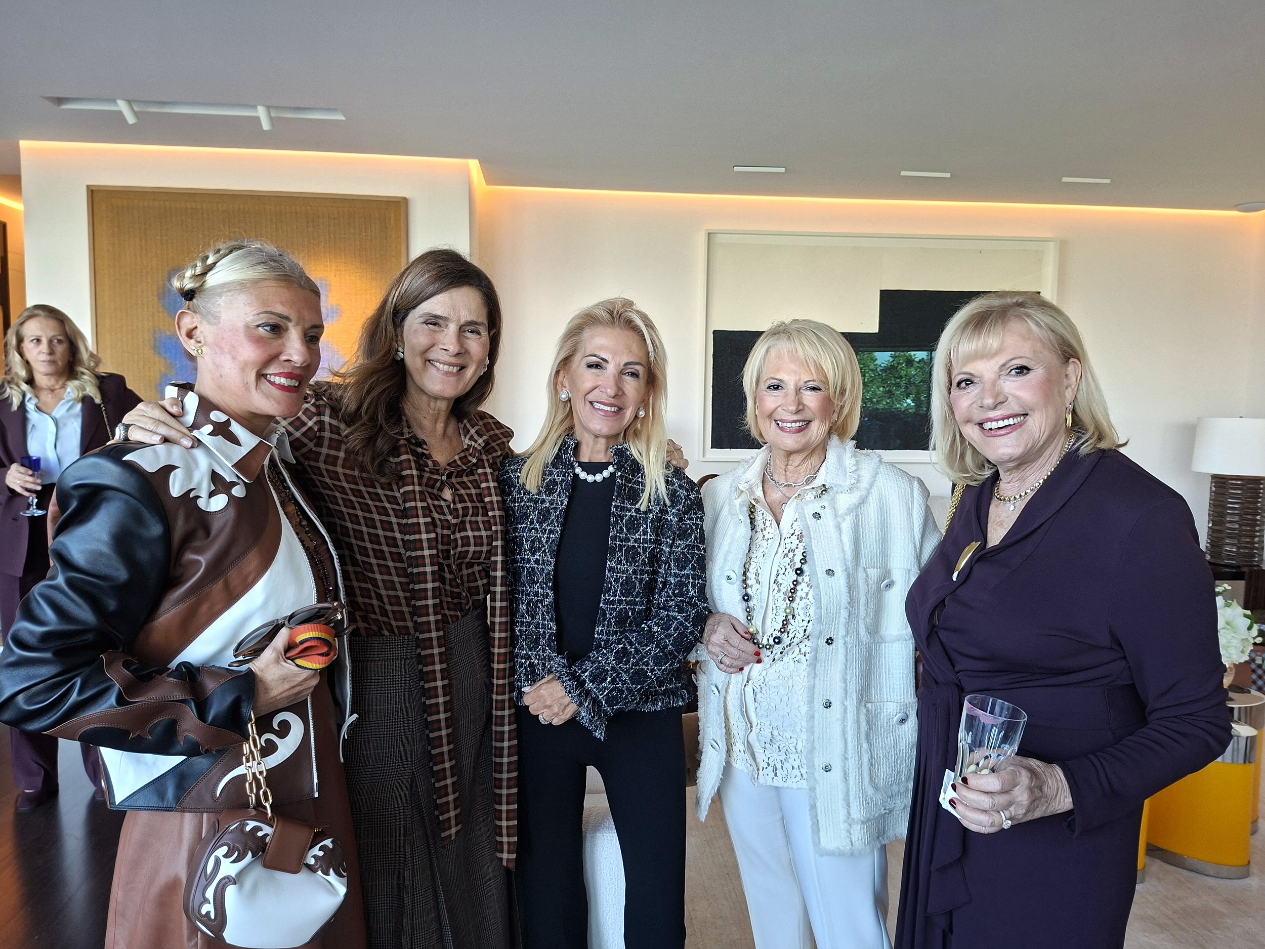 Έφη Βακάκη, Μαριάννα Τσουρεκά, Ζανέτ Καλαντζάκου-Τσατσαρώνη, Ετη Γκατένιο, Βίκυ Τσουκαρίδη