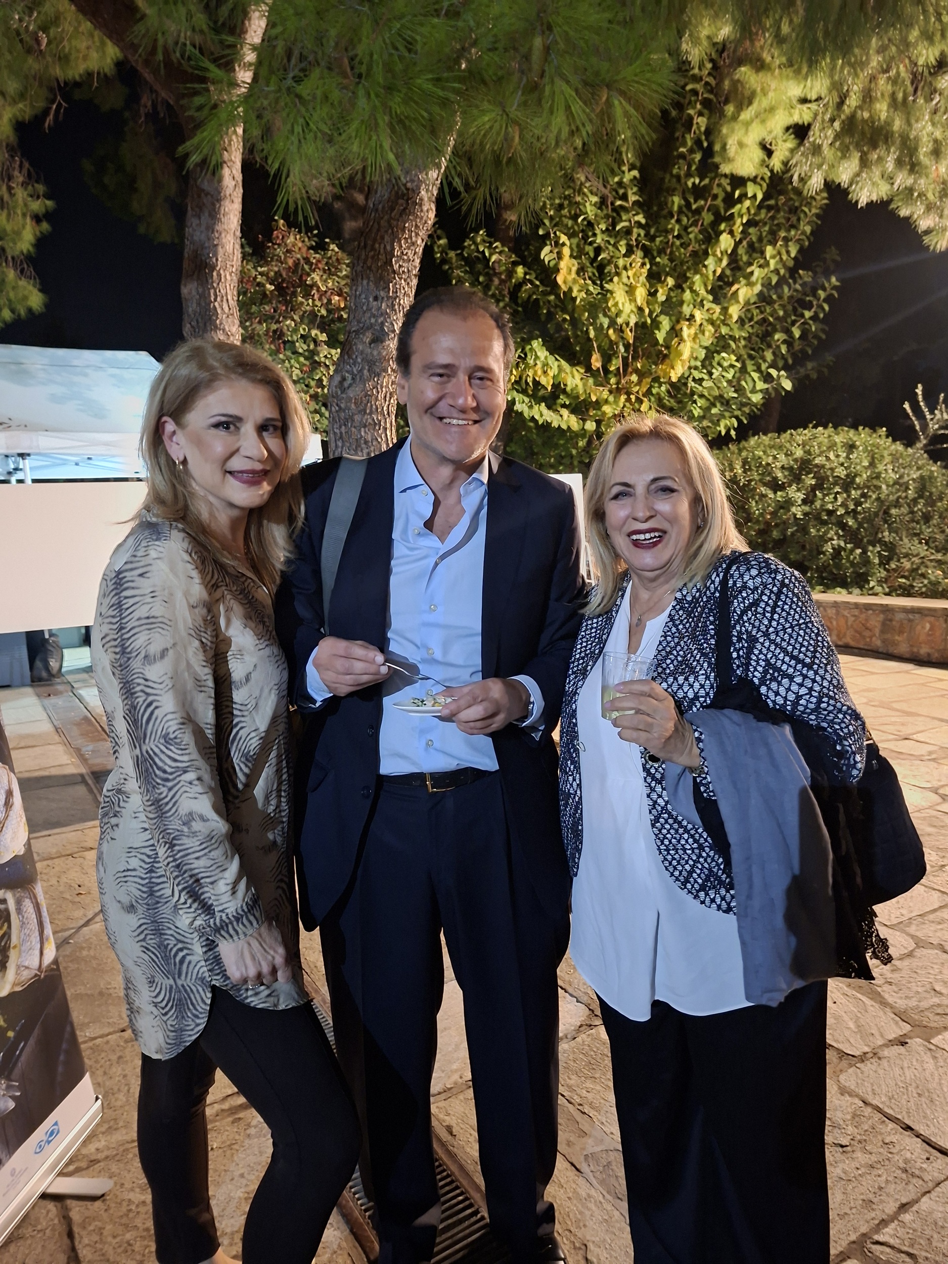 Ιλεάνα Καραμπέλου-Φράγκου, Τάκης Κανελλόπουλος, Βίκυ Παλαιολόγου