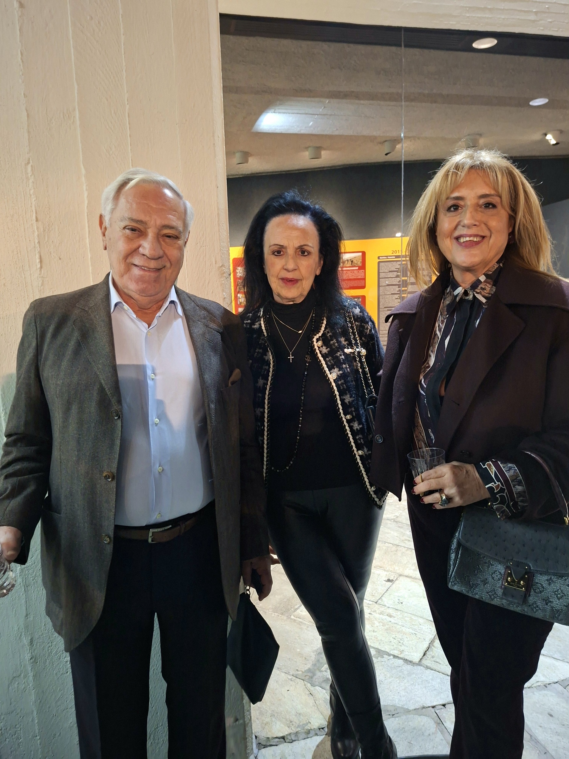 Νίκος Ευθυμίου, Φωτεινή Στεφάνου, Ελένη Ευθυμίου