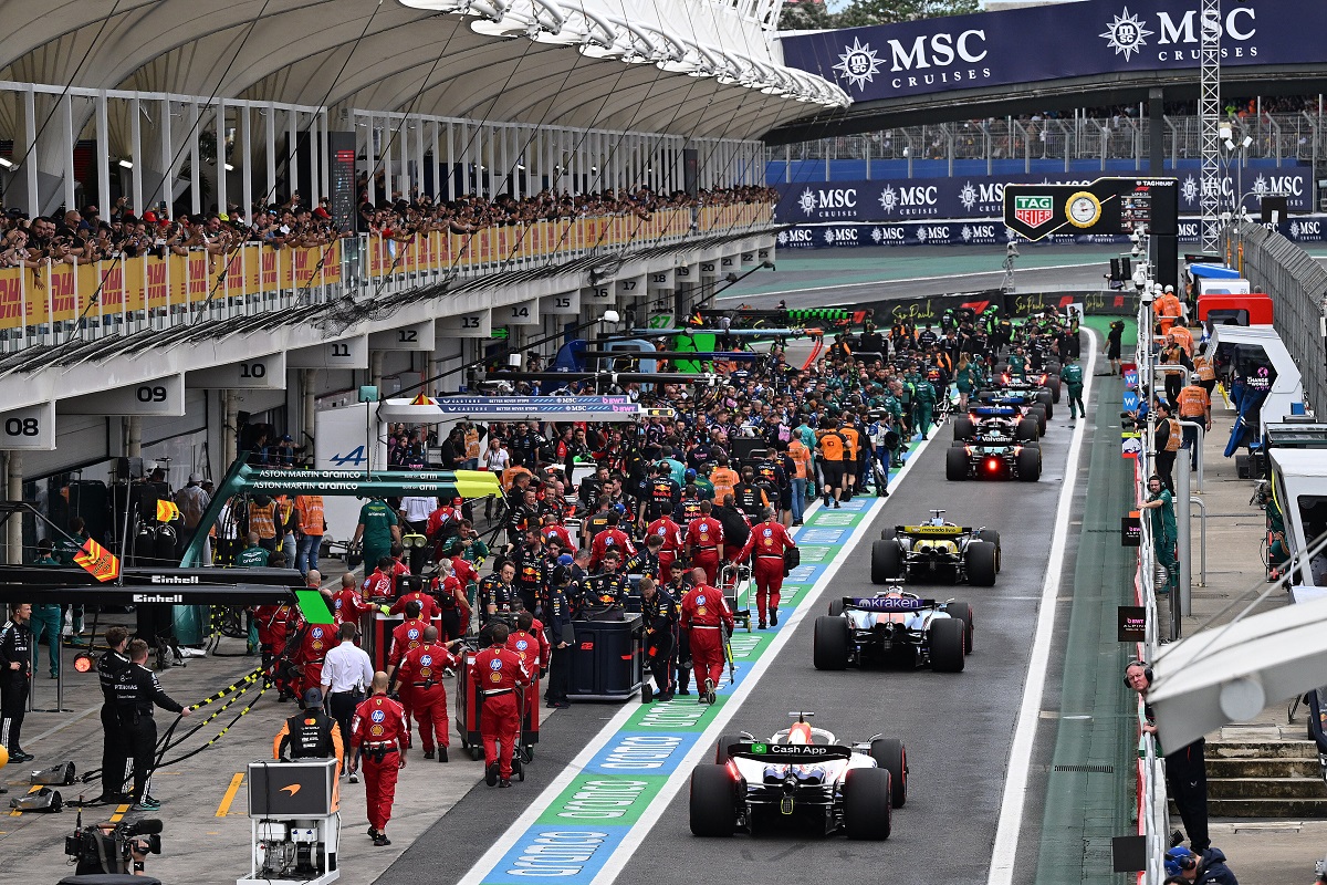 Κυκλοφοριακό στο pit lane