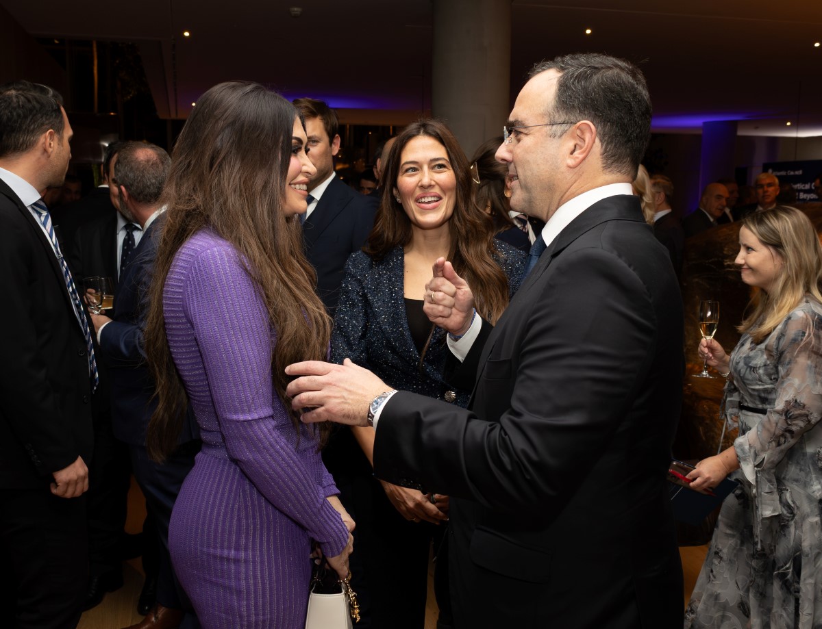 Kimberly Guilfoyle, Πρέσβυς ΗΠΑ στην Ελλάδα, Δήμητρα Κυριακού, Θοδωρής Κυριακού, Πρόεδρος Ομίλου Antenna