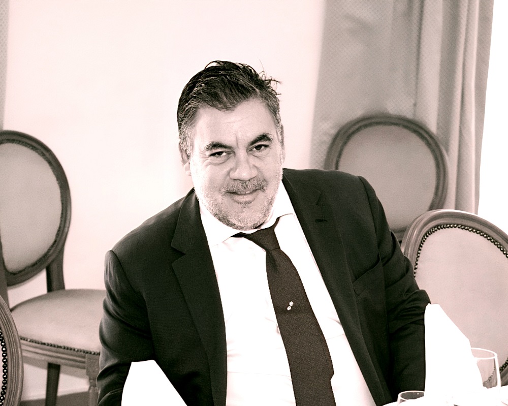 Μιχαήλ Σκούφαλος, Επίτιμος Πρόξενος της Κολομβίας