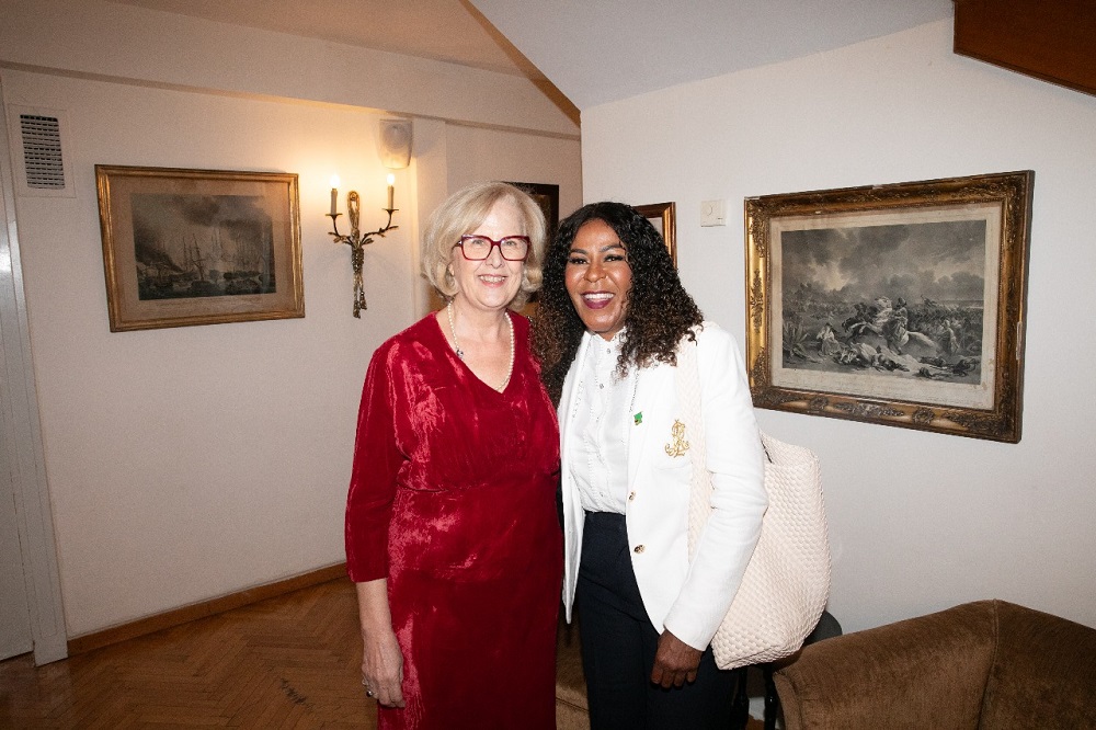 Βίκυ Πανταζοπούλου, Επίτιμη Πρόξενος της Κένυας, Rose Chizi, Επίτιμη Πρόξενος της Ζάμπια