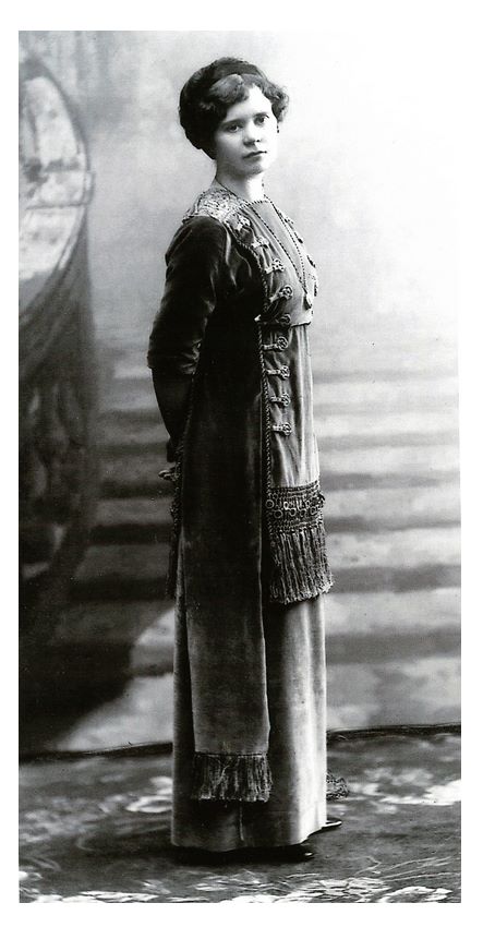 Άλμα Πιλ (1888-1976), η σχεδιάστρια του «Χειμερινού Αυγού»