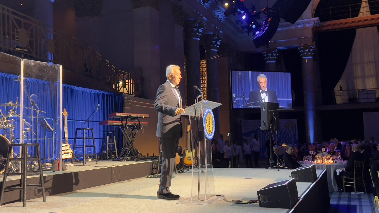 Ο Γιάννης Κούστας (Ε.Κ./Χ. Αθανασάτος)