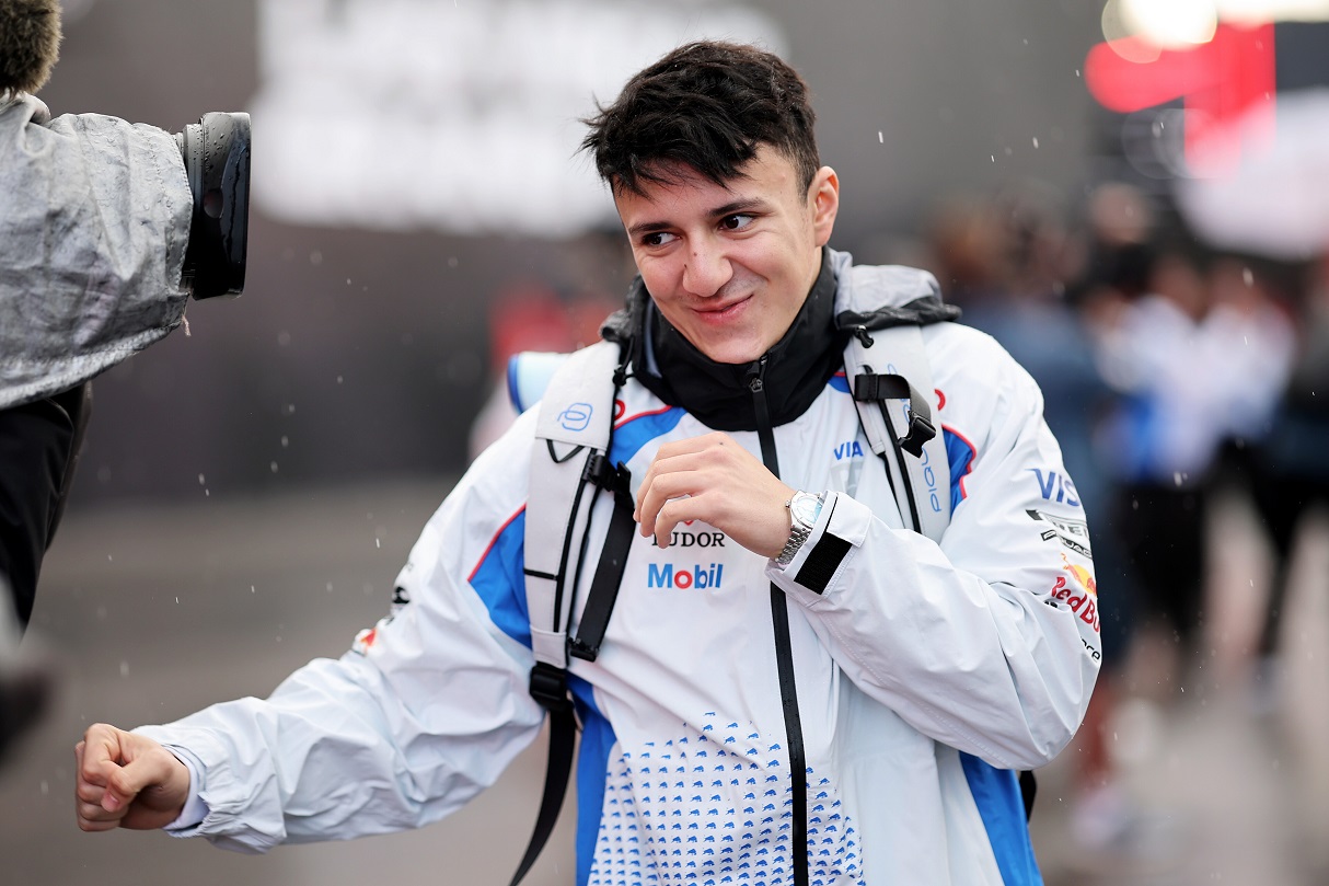 Με βροχή υποδέχτηκε τους οδηγούς το Λας Βέγκας. Ο καιρός θα είναι στεγνός το Σαββατοκύριακο.