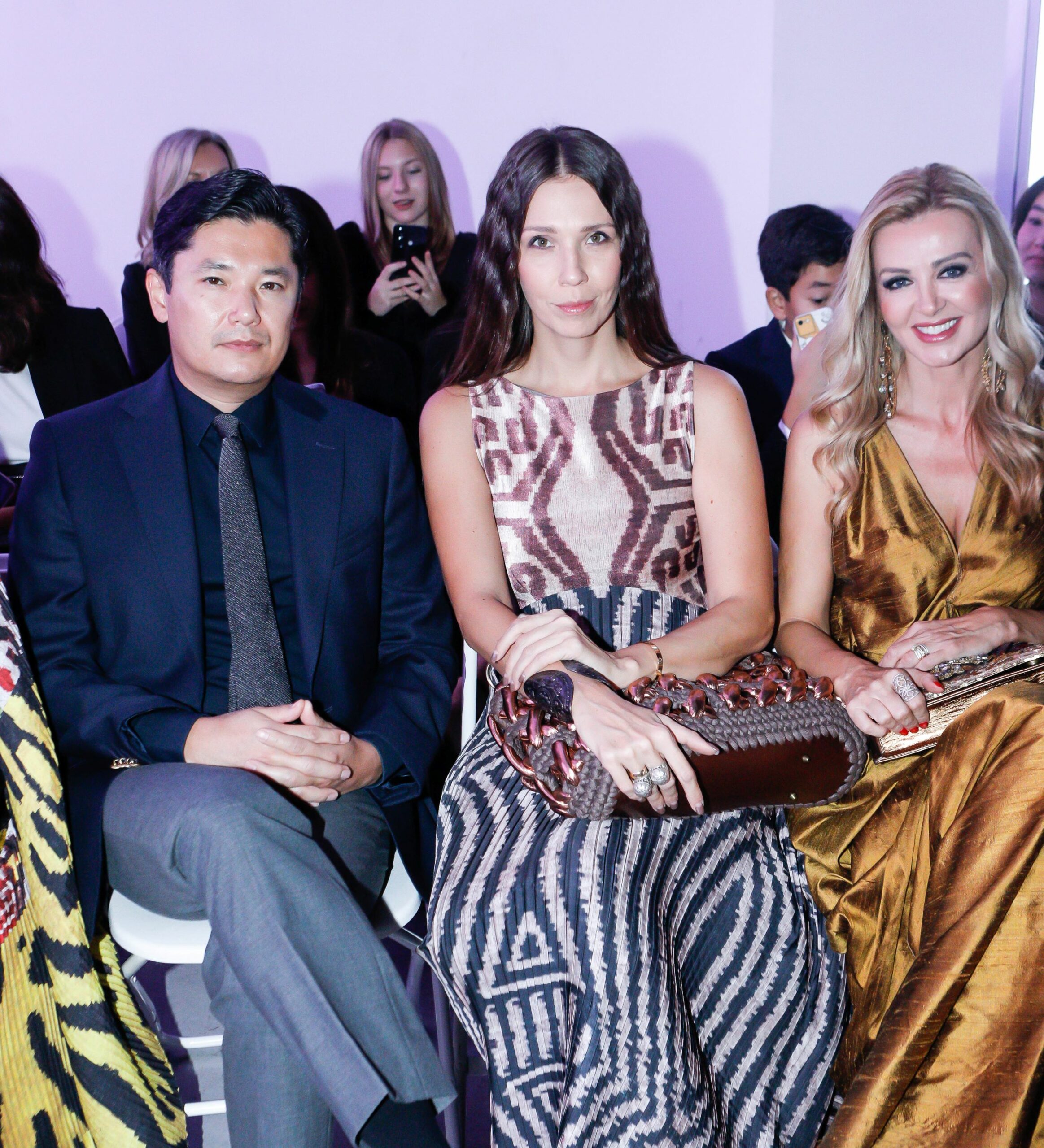 Timur Sultangozhin, πρέσβυς του Καζακστάν, Lia Igam, Τονια Φουσέκη στην επίδειξη Afroditi Hera